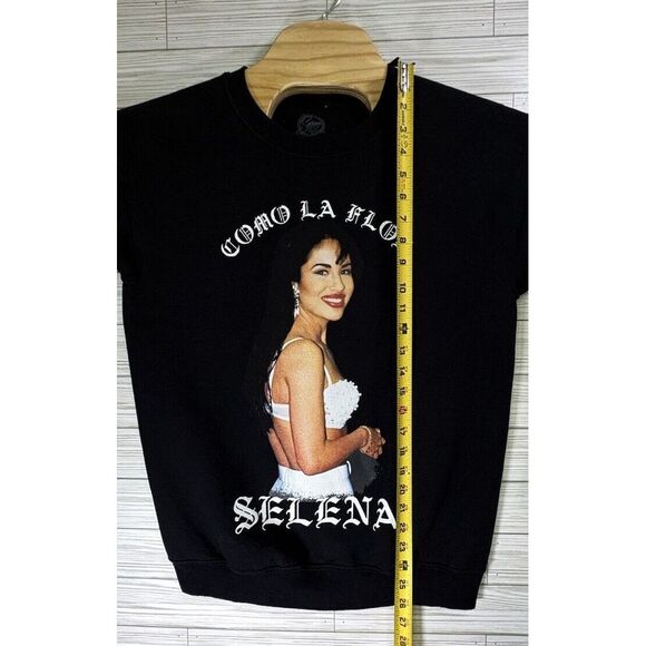 Selena Official Women's Sz Small Black Como La‎ Flor Pullover Sweatshirt - Picture 5 of 6